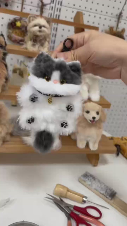 Handmade Chenille Cat Doll Keychain – Cute Plush Bag Charm Gift